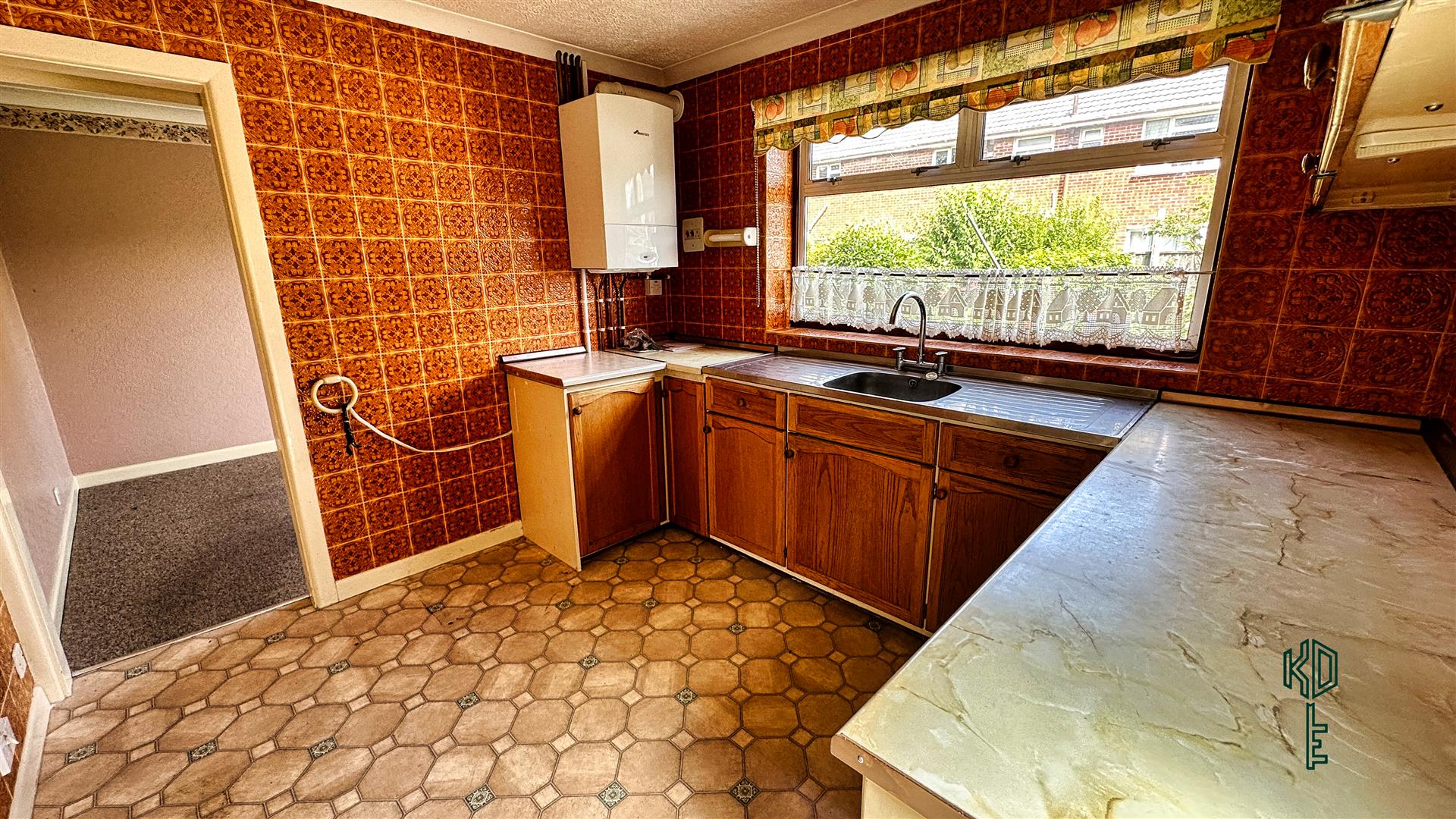 3 Bedroom House Stanley Green Road, Poole